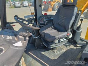 JCB 3CX — foto 7
