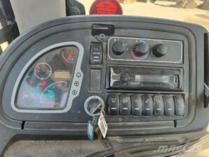 JCB 3CX — foto 6