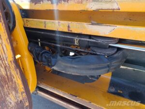 JCB 3CX — foto 9