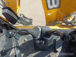 JCB 3CX — foto 4