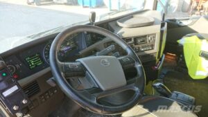 VOLVO FH — foto 13